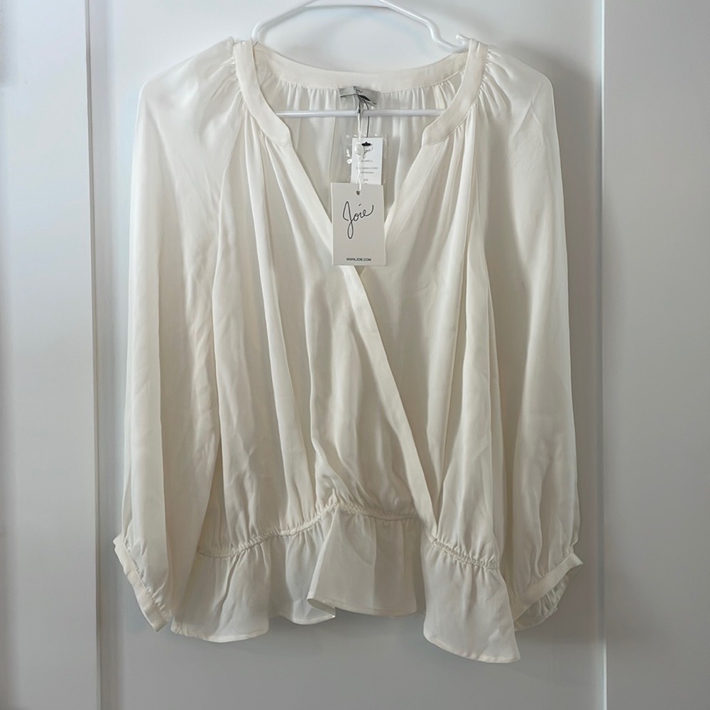 BNWT Joie Lourve 100% silk blouse
